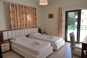 Deluxe suite | Geluiddichte muren, een strijkplank/strijkijzer, gratis wifi