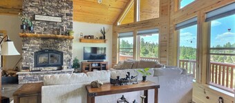Serenity in Duck Creek Village - Huge cabin on 6 acres overlooking mountains 
