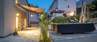 Tarari Luxury Apartment Duplex Top 01 + Top 02