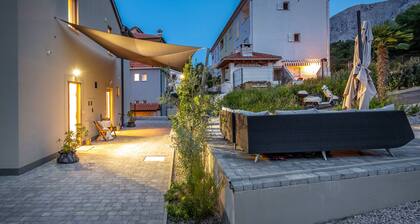 Tarari Luxury Apartment Duplex Top 01 + Top 02