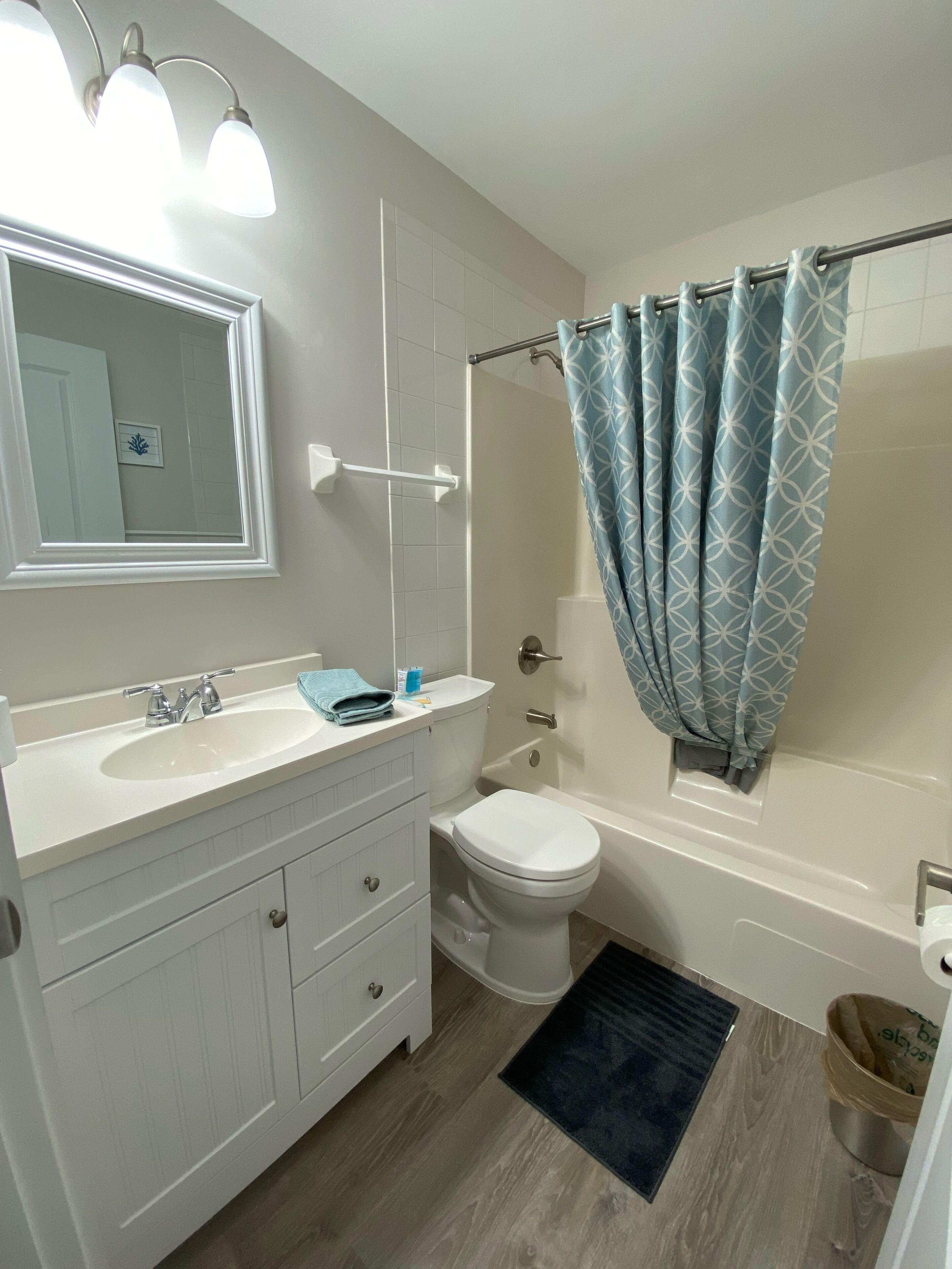 Relaxing getaway close to everything!!