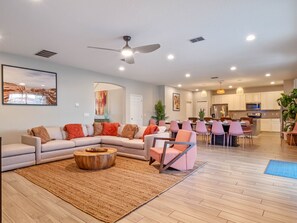 Smart TV, video games, foosball, stereo - Arcade, Caribbean Pool Area, Foosball, Waterpark, 15 mins to Disney: The Springs (Davenport)