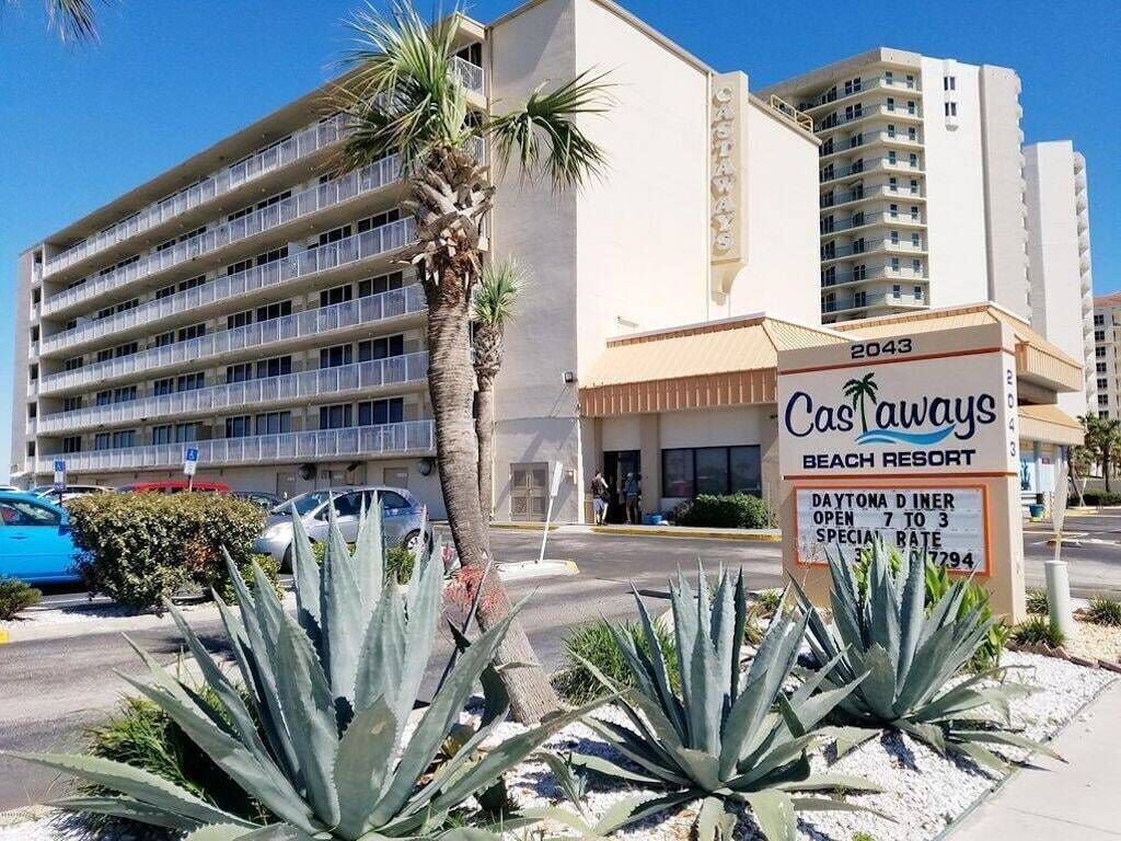 Classic Daytona Beach Condo, Great Ocean Views