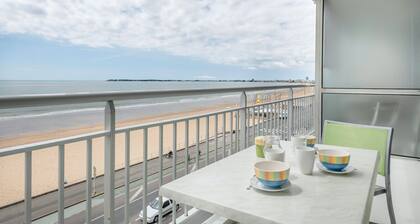 Ă 50m de la plage, appartement vue mer pour 5