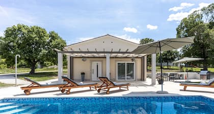 Beautiful Villa Gallova