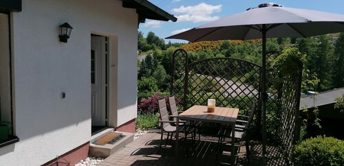 Ferienhaus im Grünen-idyllischen Lage