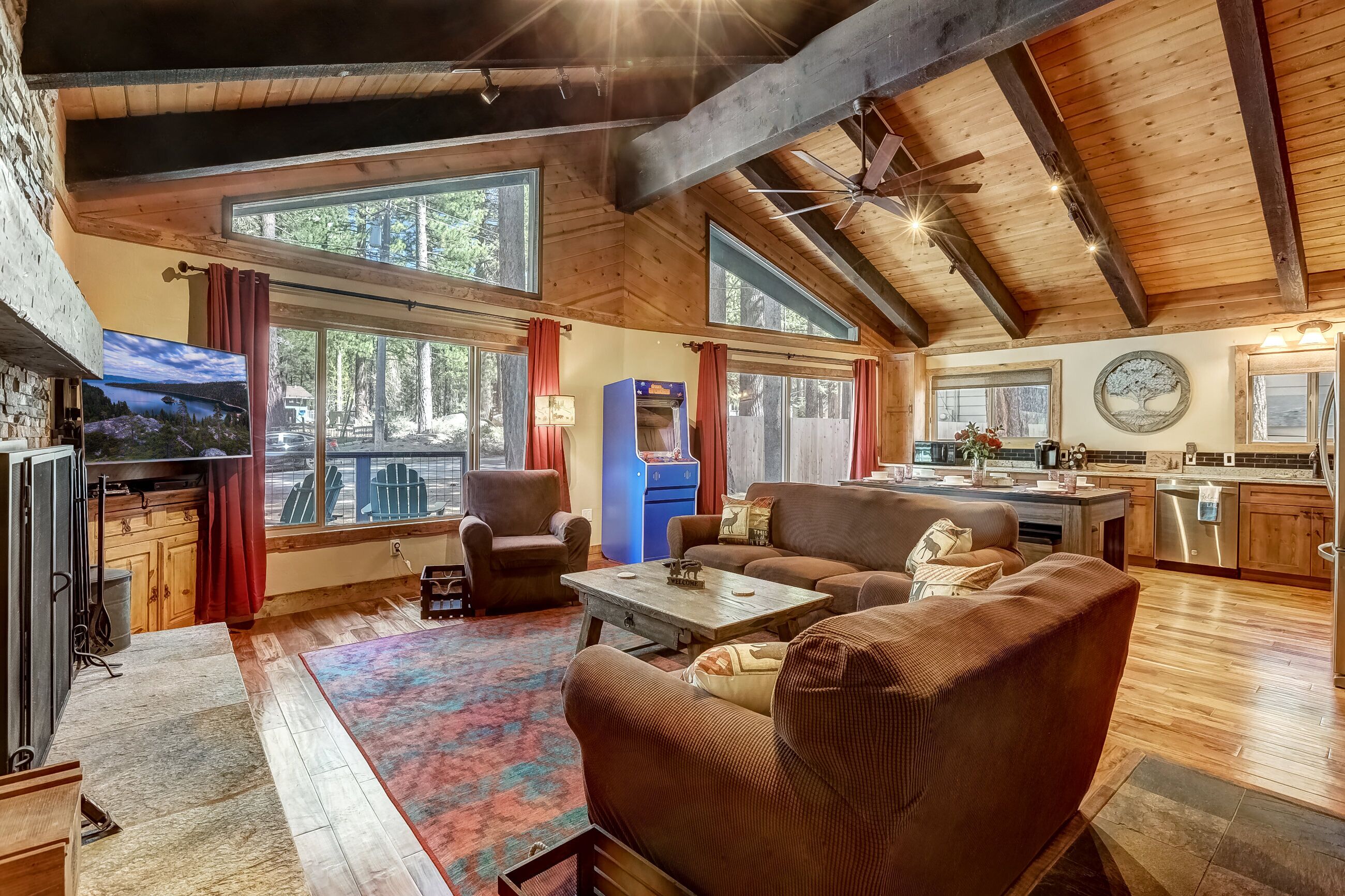 Willow's Hideaway - Pet friendly cozy cabin!