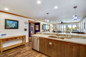 Condo, 2 Bedrooms | Private kitchen | Fridge, oven, coffee/tea maker, toaster - DP 601C is a Gorgeous 2 BR with Boat Slip by RedAwning (Destin)