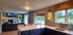 Interior - Beautiful Waterfront Home on the Cape May Canal (Cape May)