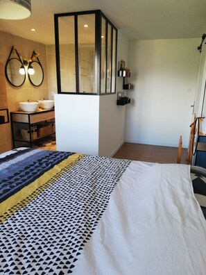 4 Schlafzimmer, kostenloses WLAN, Bettwäsche