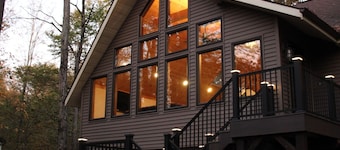 Pocono Family Getaway - Beautiful Home in Arrowhead Lakeside Community!