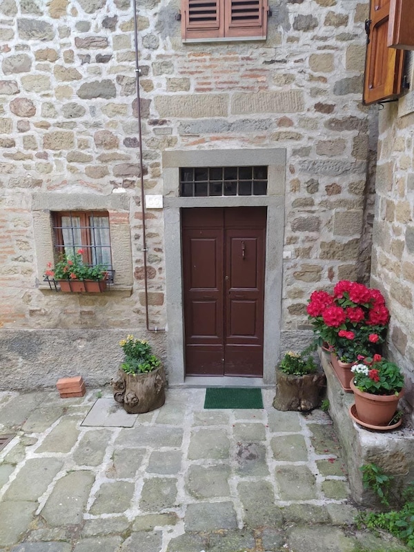 Casaresi Apartment With Panoramic Terrace In Medieval Village Le Case Diquota - Poppi