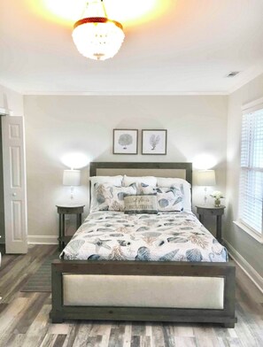 1 bedroom, iron/ironing board, free WiFi, bed sheets - Calico Escape_Water View Studio in Morehead City (Morehead City)