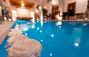 Innenpool, beheizter Pool
