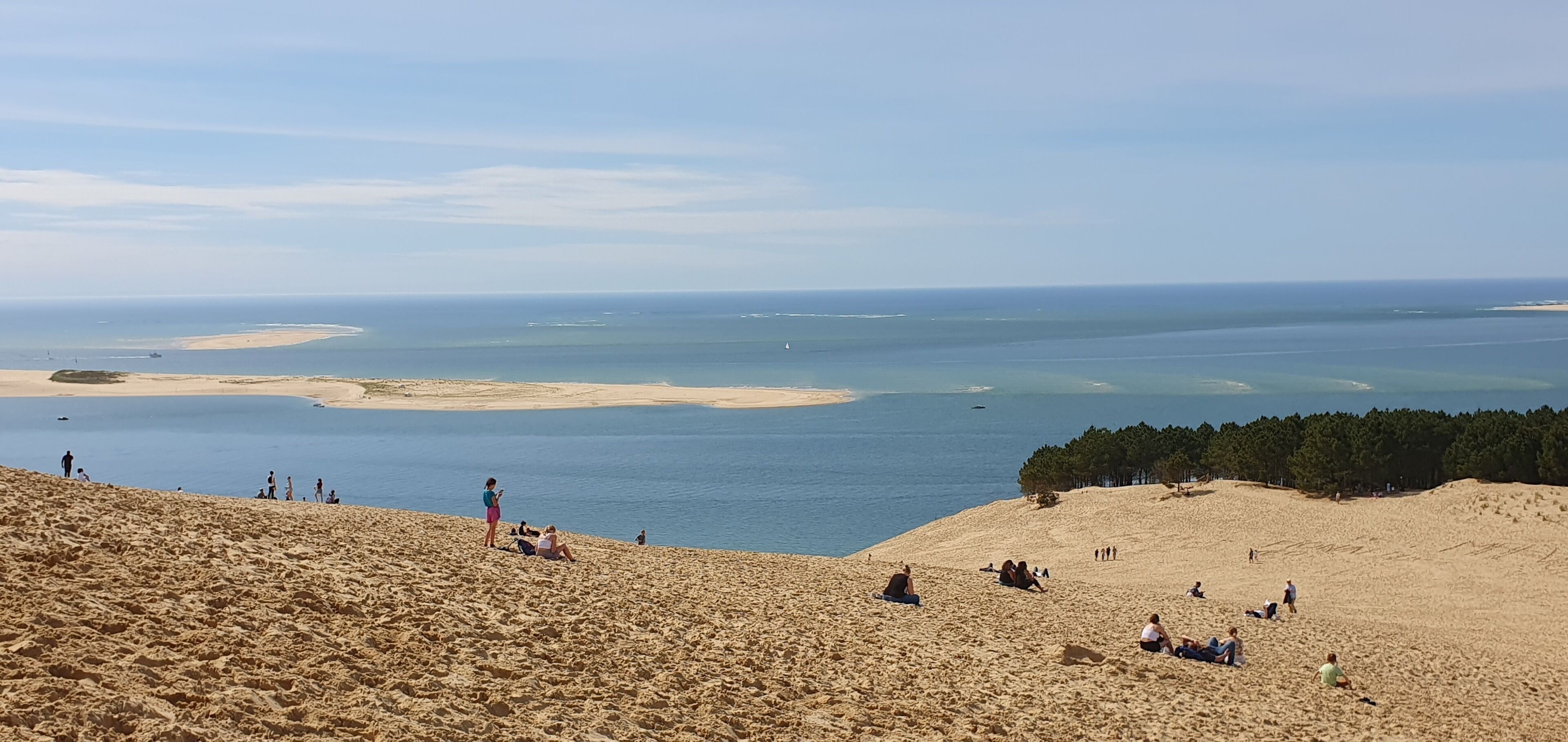 Beach nearby, sun loungers