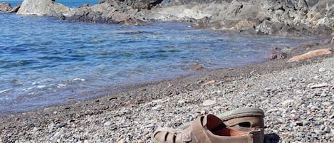 Beach nearby, sun-loungers