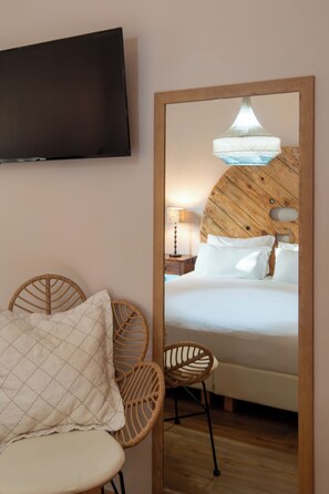Studio Suite | In-room safe, individually decorated, desk, free WiFi - Boutique Hotel Aurora (Spoleto)