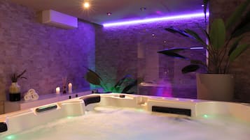 Sauna, Whirlpool, Massageanwendungen