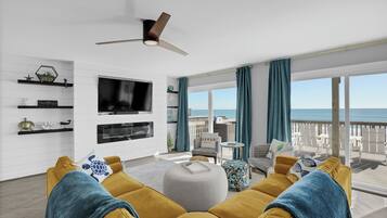 Smart-tv och eldstad