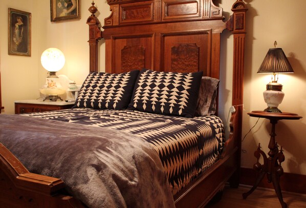 4 bedrooms, iron/ironing board, free WiFi, bed sheets