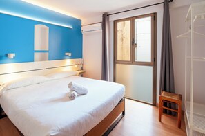 Habitación básica doble | Wifi gratis y ropa de cama