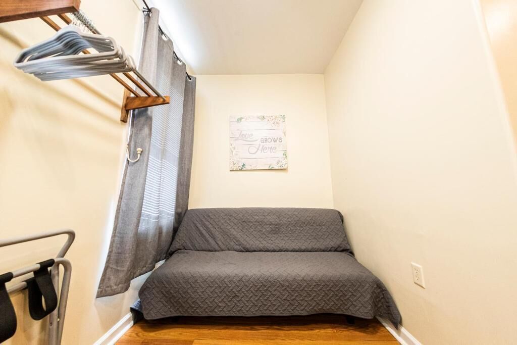 Studio | Down comforters, individually furnished, iron/ironing board, free WiFi