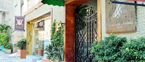 숙박 시설 정면