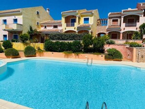 Innenpool, Außenpool