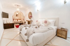 1 bedroom, iron/ironing board, travel crib, free WiFi - Riad Janate & SPA - Suite Familiale (Marrakech)