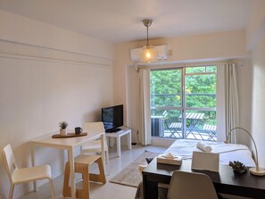 1 chambre, fer et planche à repasser, Wi-Fi, draps fournis