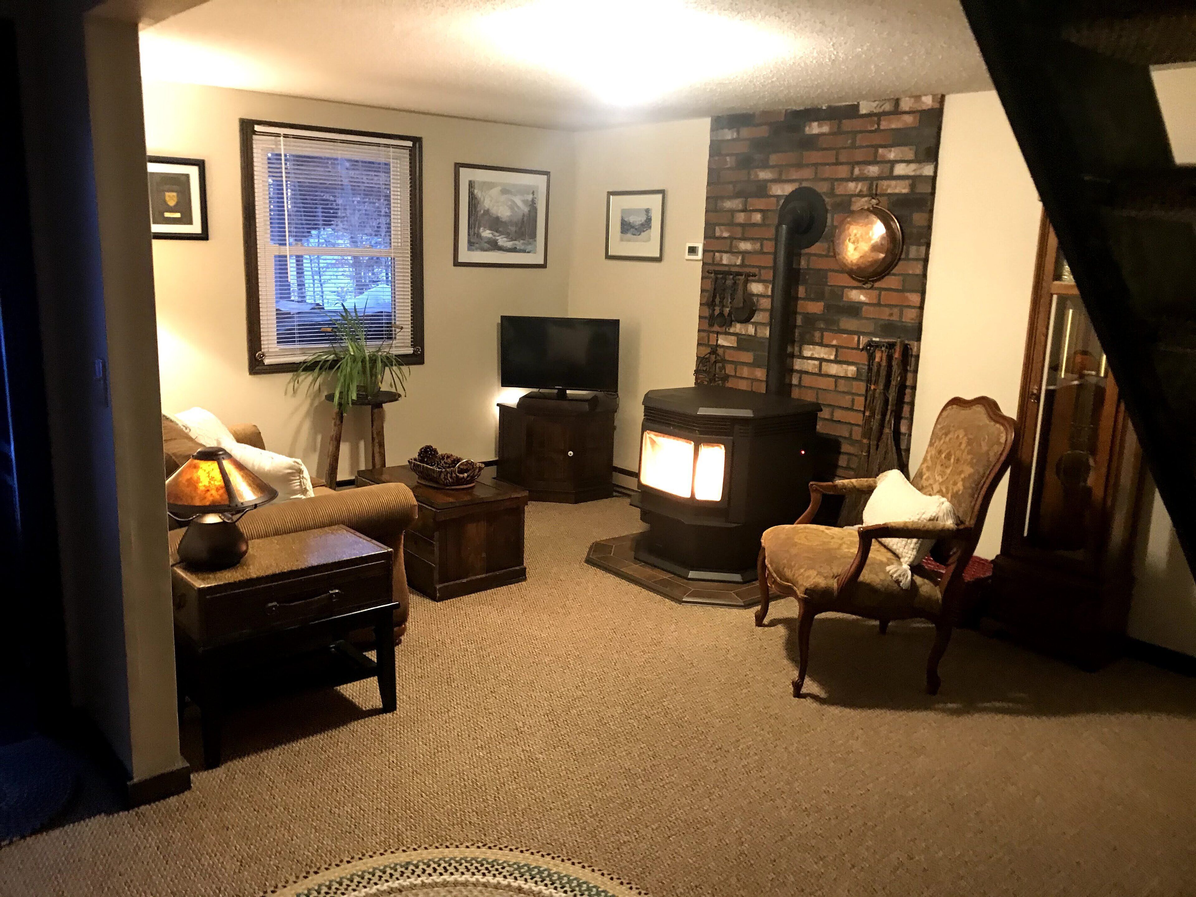 New Listing!  Quiet White Mountains Chalet on Cul de sac  