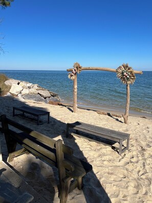Am Strand, Liegestühle, Strandtücher