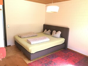 1 bedroom, travel crib, free WiFi, bed sheets