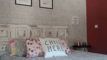 1 bedroom, iron/ironing board, travel cot, free WiFi