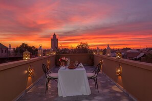 Outdoor dining - Riad Janate & SPA - Chambre Doube (Marrakech)