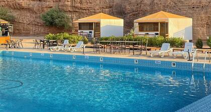 Rum Oasis Luxury Camp