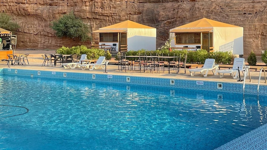 Rum Oasis Luxury Camp