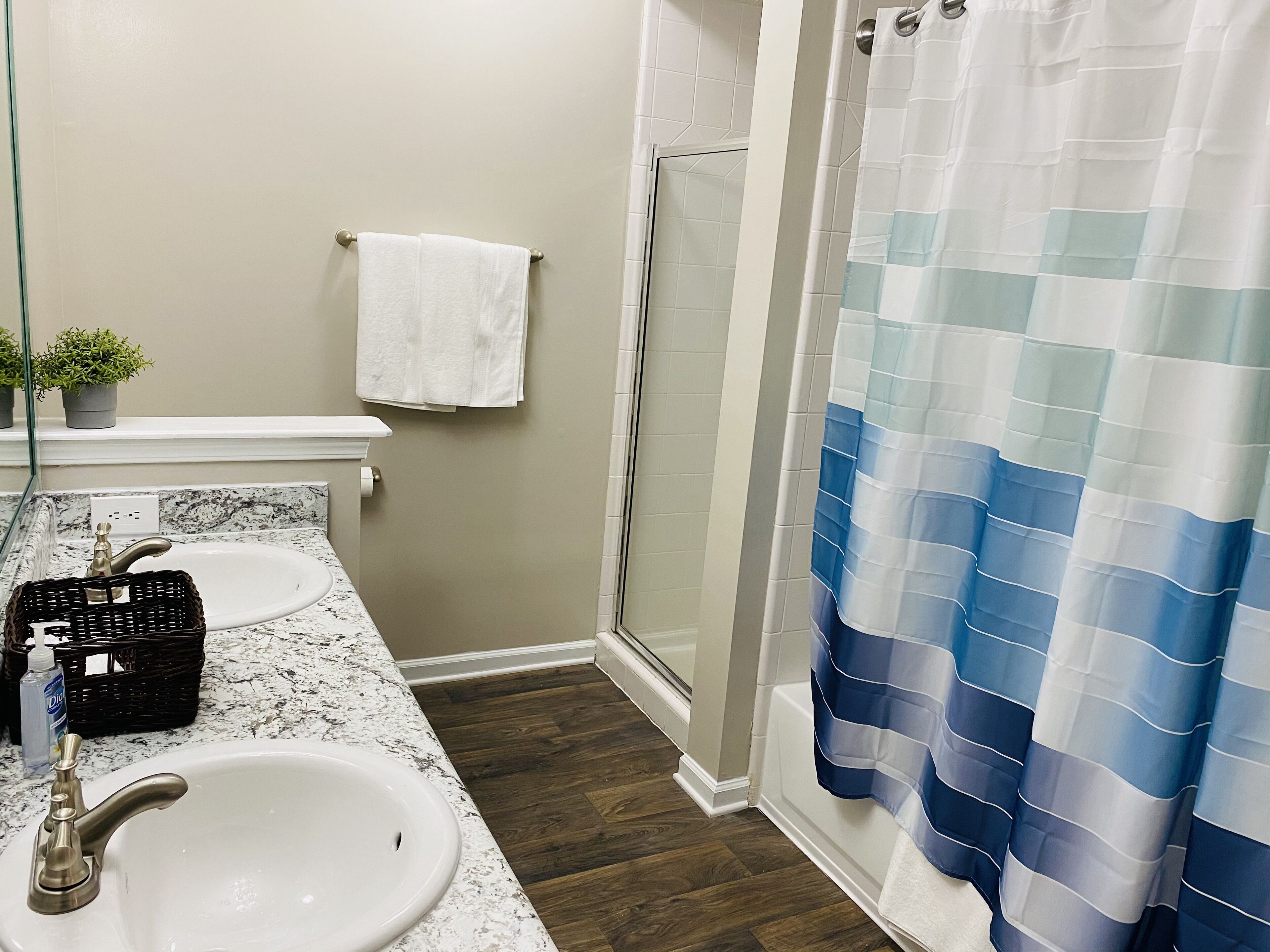 Perfect Buckhead/Lenox 2BR/2BA with Self Check-in!