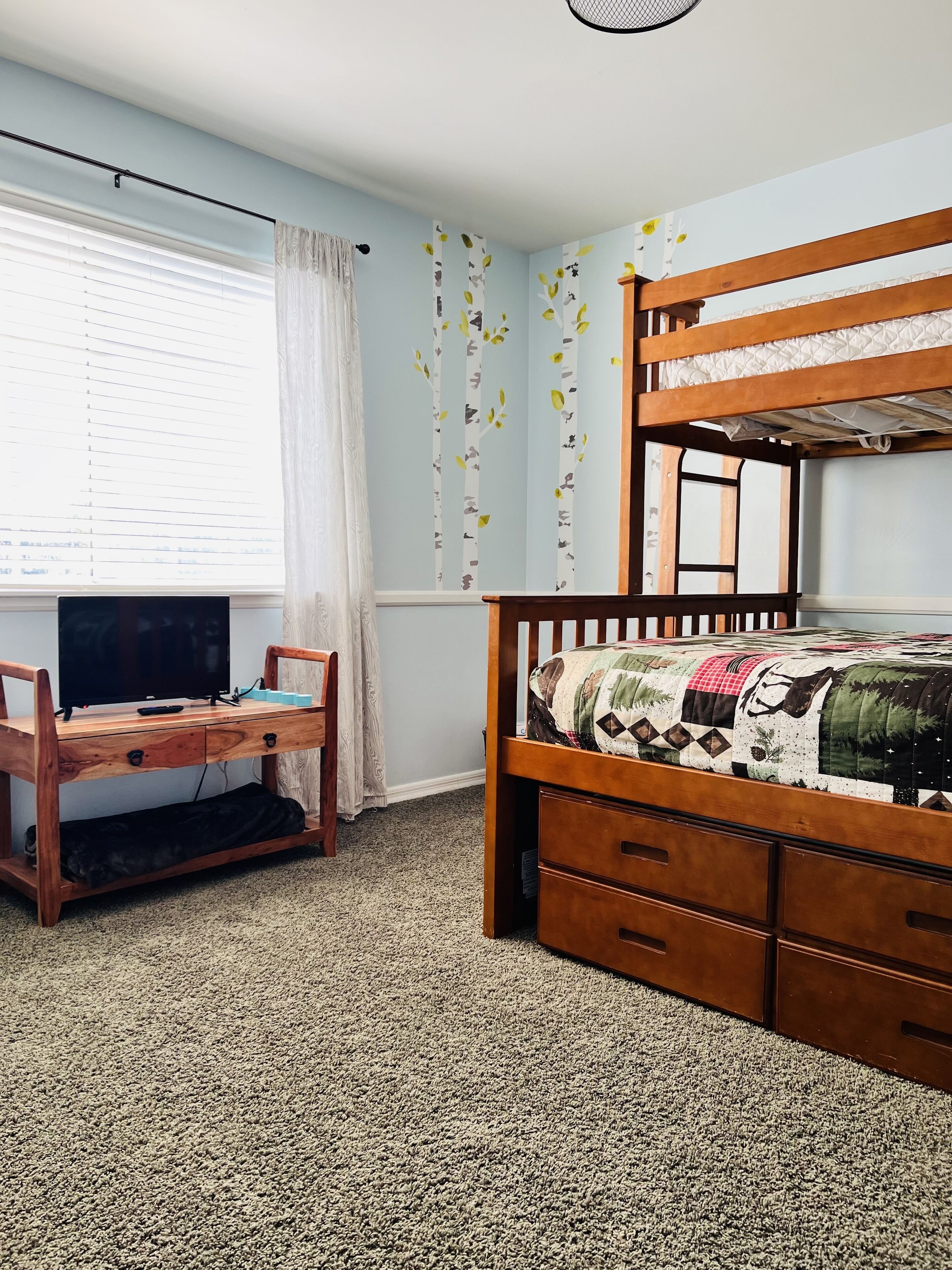 4 bedrooms, iron/ironing board, travel cot, free WiFi