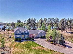 Exterior - ❤️ Gated Lake Community Acre w Lake Views, Boats, Game Room, 1 PM Check-in (Pinetop-Lakeside)