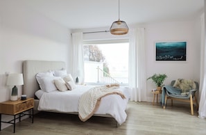 1 bedroom, travel cot, free WiFi, bed sheets