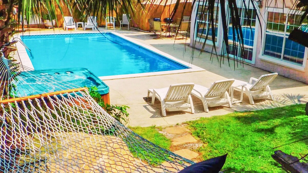 Mighty Big Beach: Private Game Rm, Pool + Hot Tub, Dog-Friendly, Walk 2 Beach