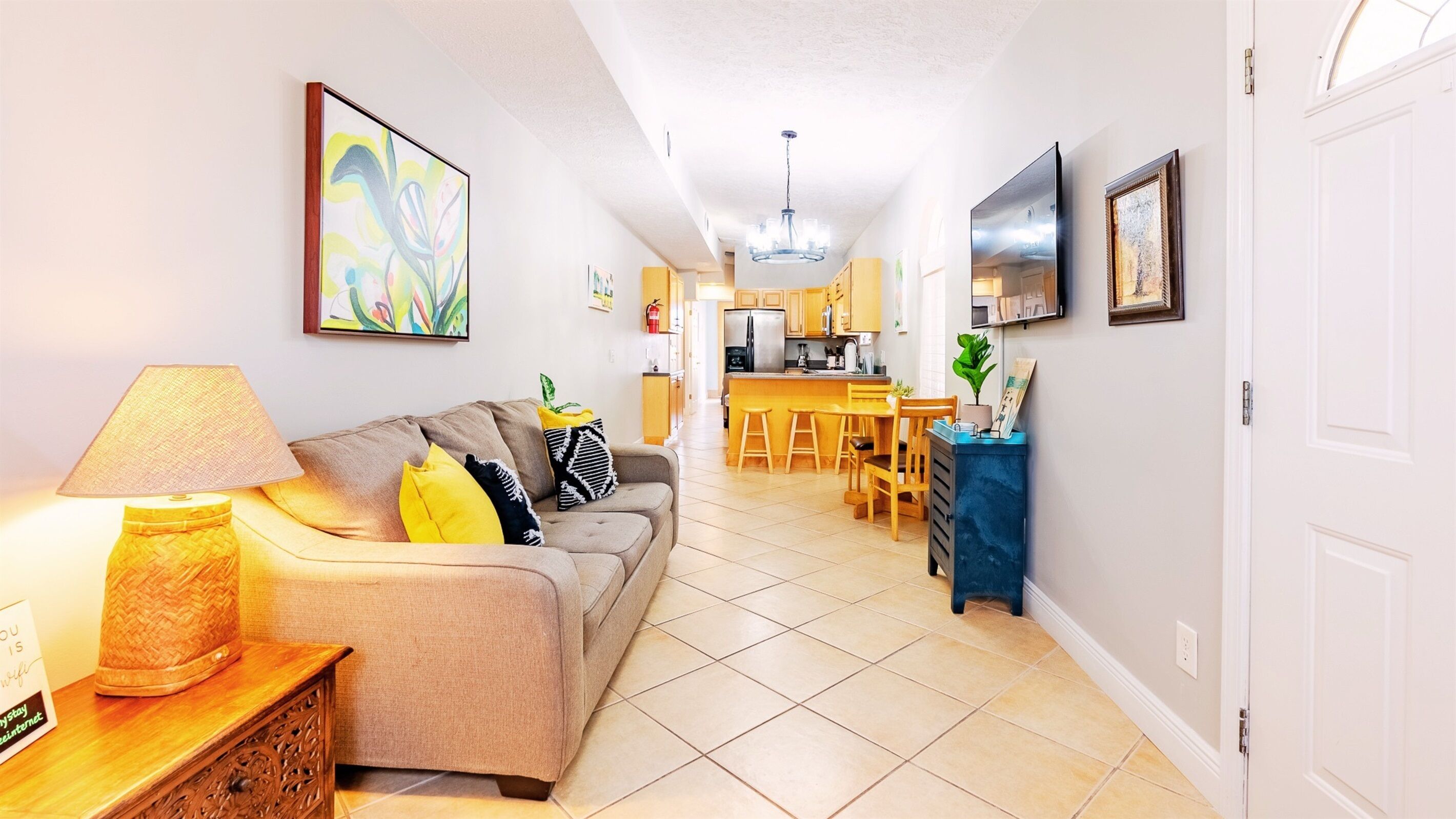 ✨MIGHTY LITTLE BEACH✨ 1B Apartment, Private Patio, Dog Friendly, Walk to Beach❤️