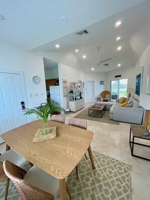 Interior - Tranquil beach retreat - The Nest @ North Pointe Condos, Rum Point, Grand Cayman (North Side)