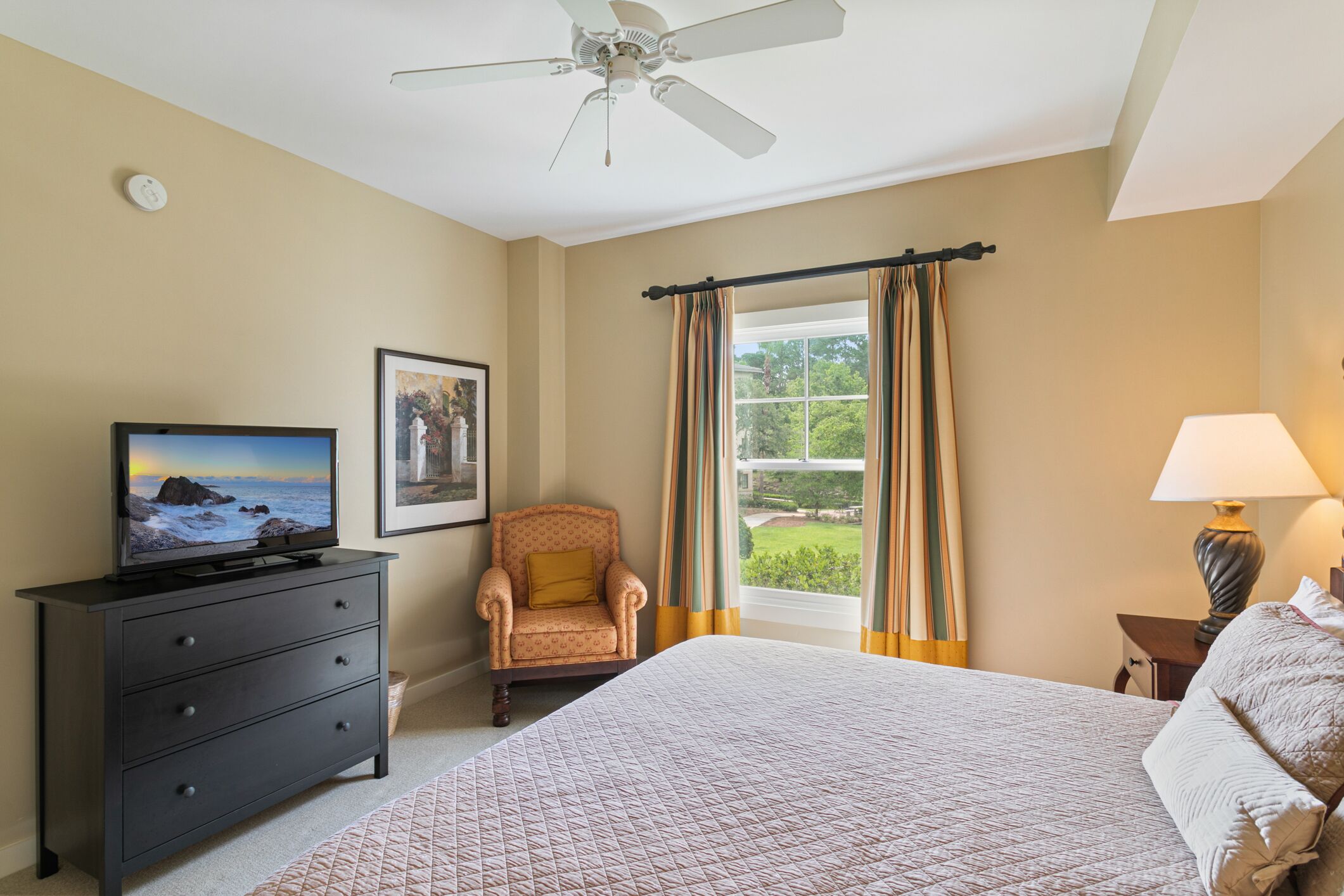 1 bedroom, iron/ironing board, travel crib, free WiFi