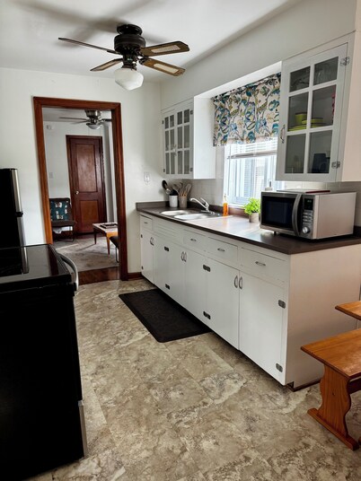 The Main Street Stay - Unit 1 - NRG