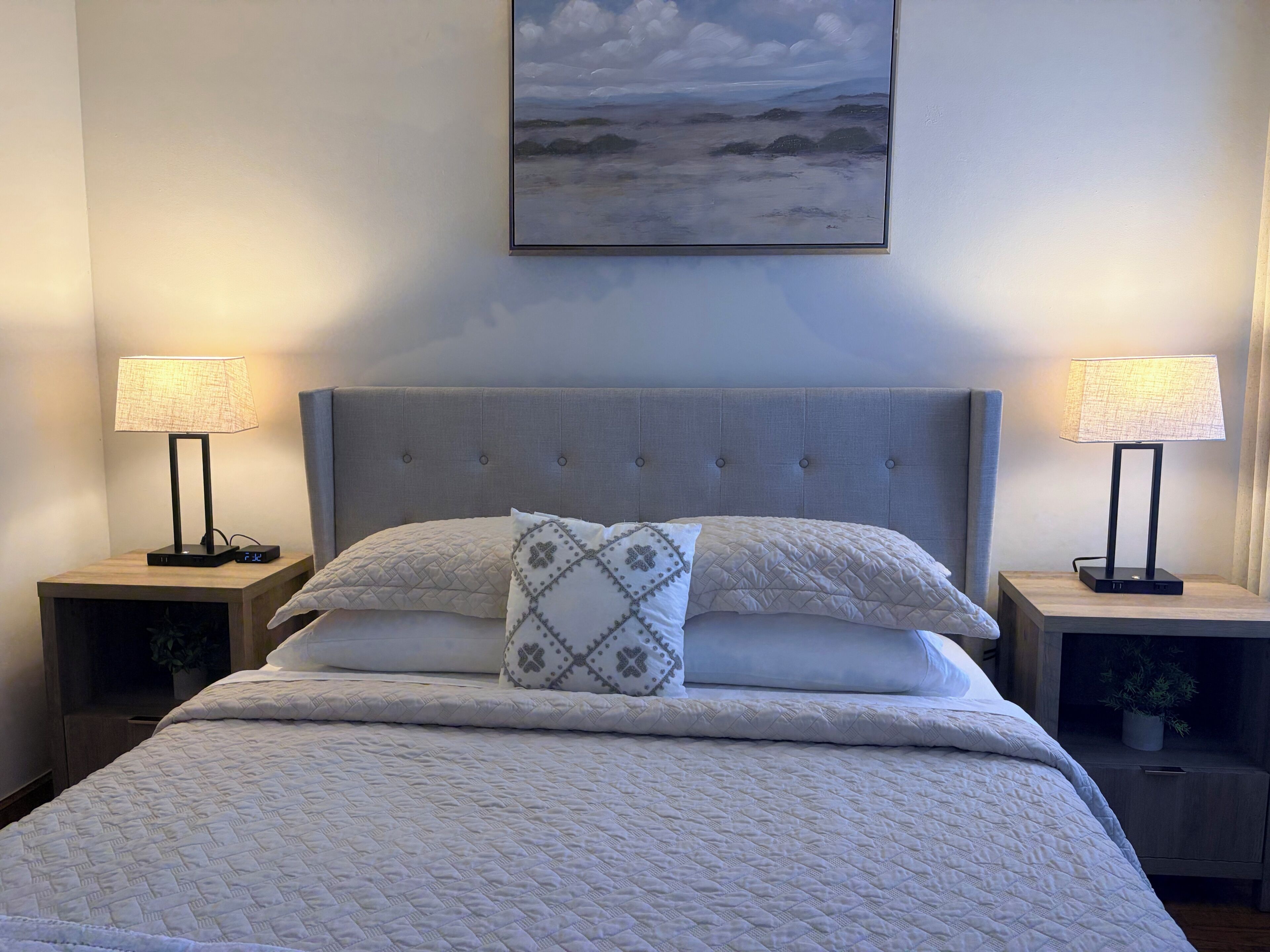 2 chambres, fer et planche à repasser, Wi-Fi, draps fournis
