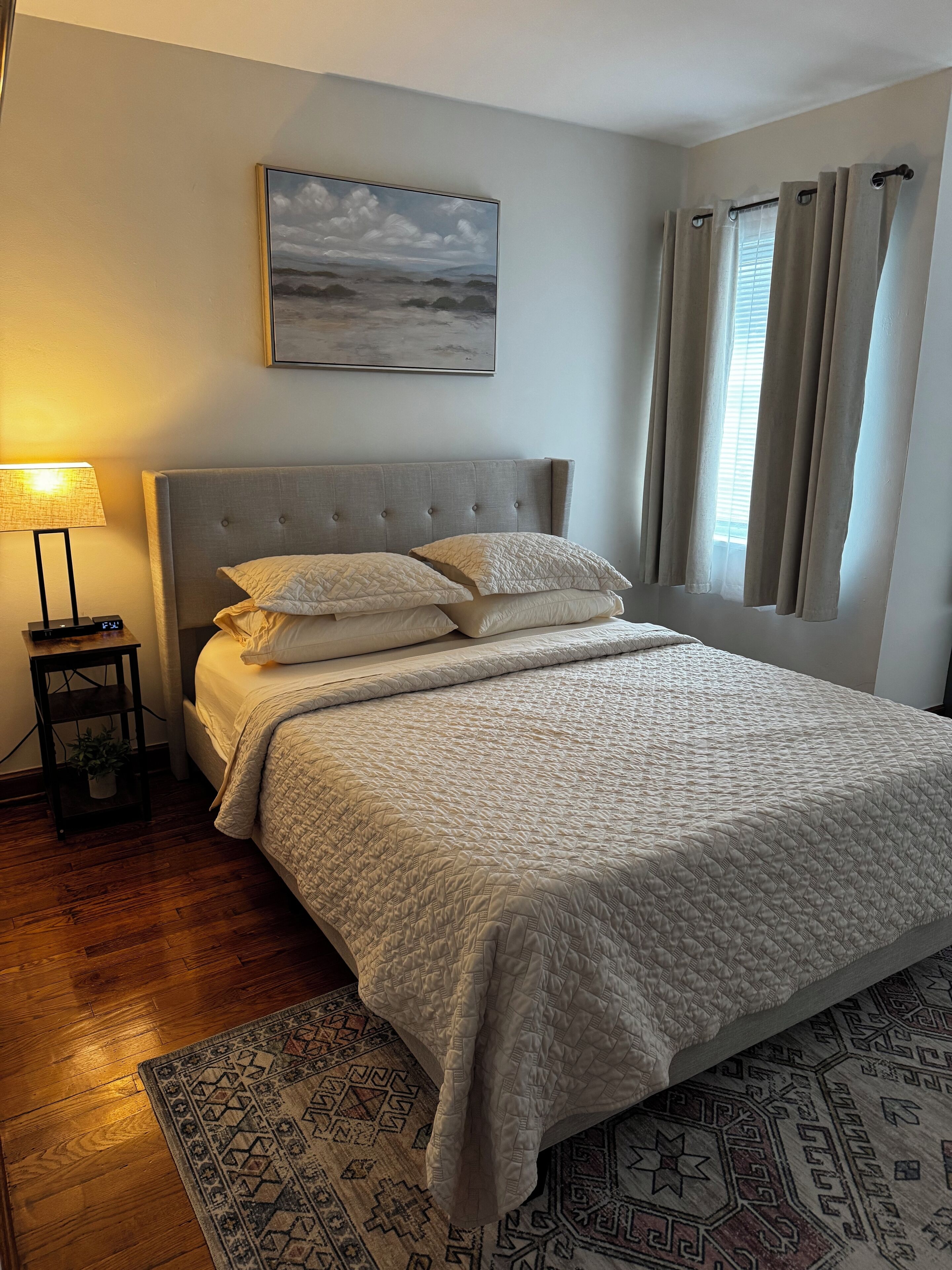 2 bedrooms, iron/ironing board, WiFi, bed sheets