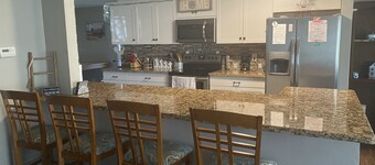 Newly Renovated Farmhouse!