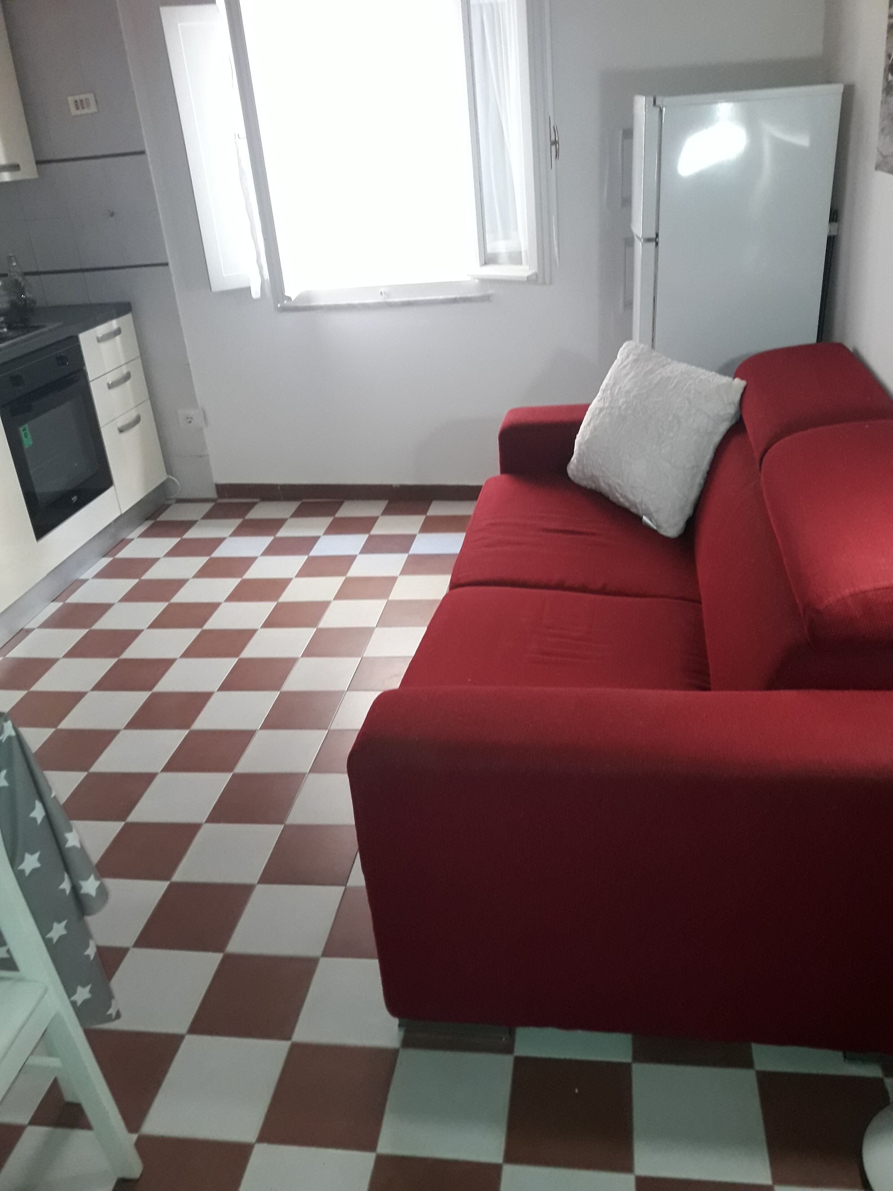 Alghero, Grazioso Bilocale in Via Cavour, Centro Storico